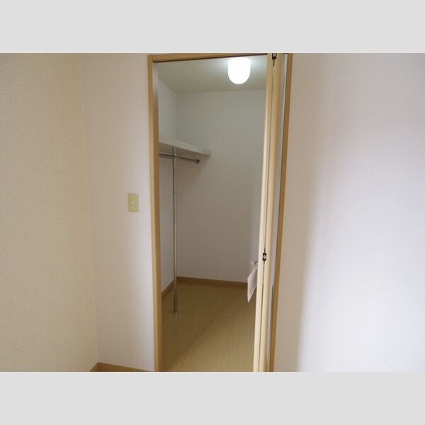 収納 (ウォークインクローゼット)