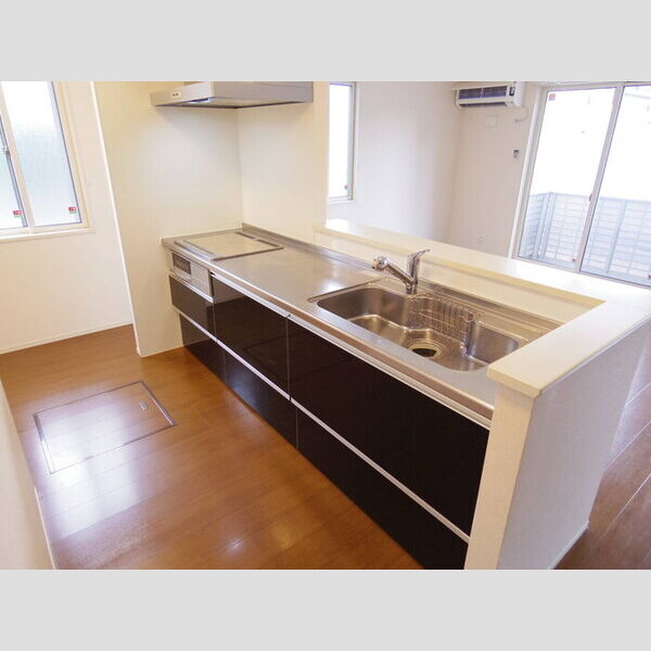 キッチン (カウンターキッチン(IHクッキングヒーター付き))