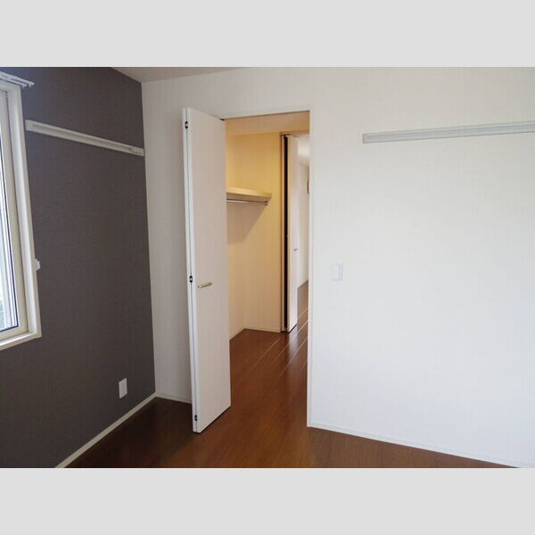 収納 (ウォークスルークローゼット)