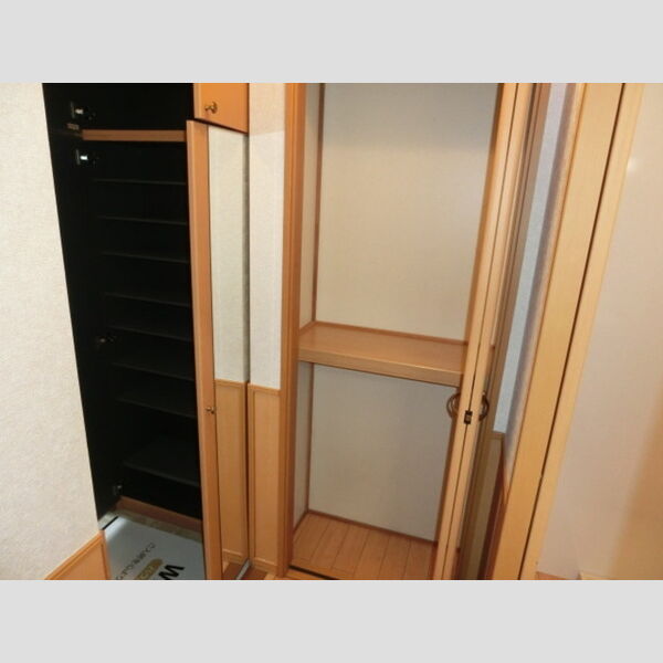 玄関 (玄関収納)