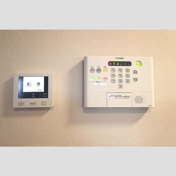 その他設備 (モニタ付きインターホン・ALSOKホームセキュリティ)