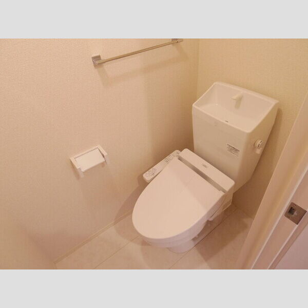 トイレ (温水洗浄便座)