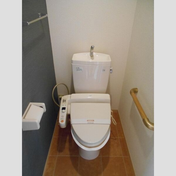 トイレ (WC)