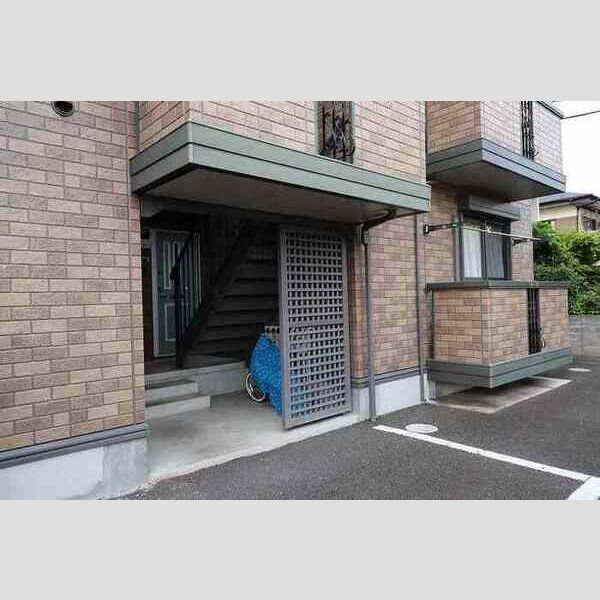 エントランス (エントランス)