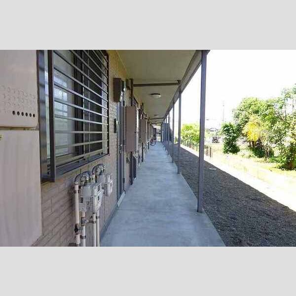 エントランス (エントランス)