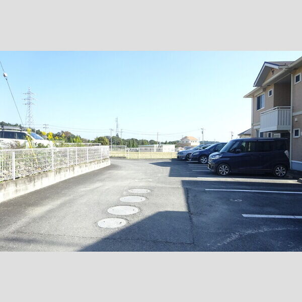 駐車場 (駐車場)