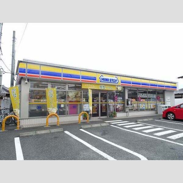 現地周辺 (ミニストップ鮎川店)