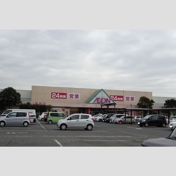 現地周辺 (イオン那珂町店(271m))