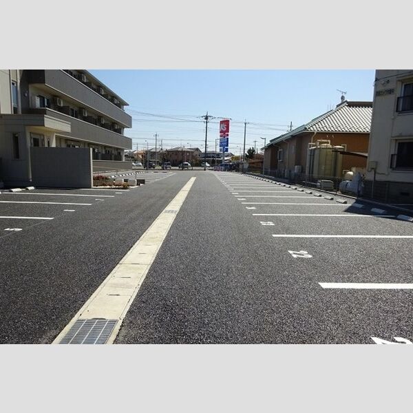 駐車場 (駐車場)