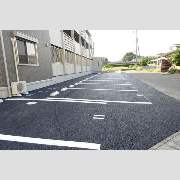 駐車場 (駐車場)