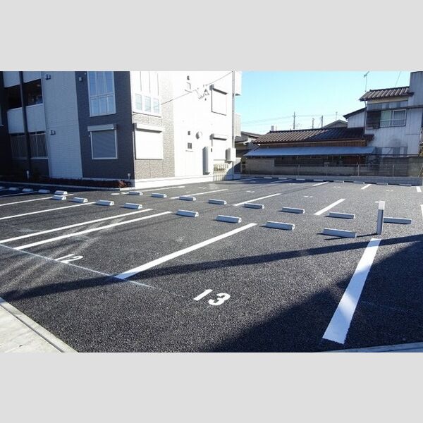 駐車場 (駐車場)
