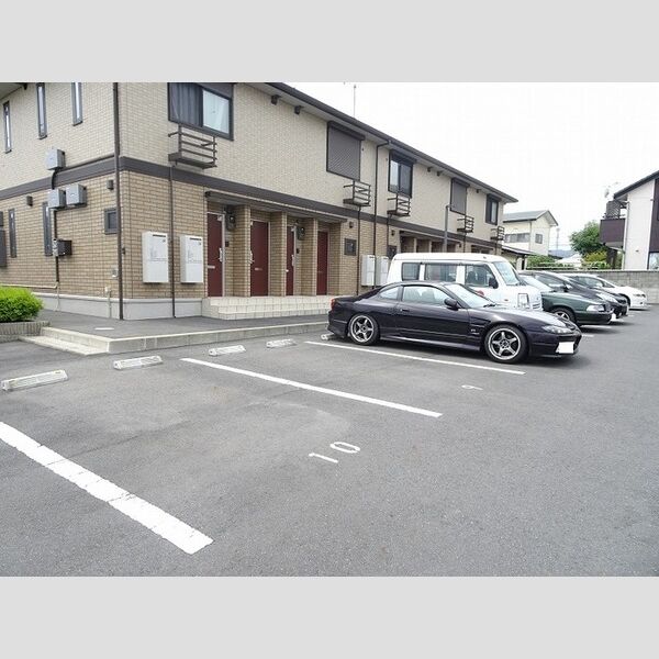 駐車場 (駐車場)