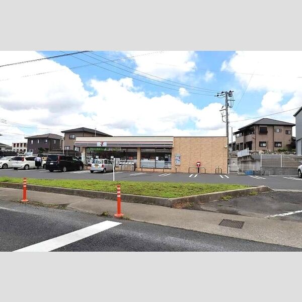 現地周辺 (セブンイレブン南高野店)