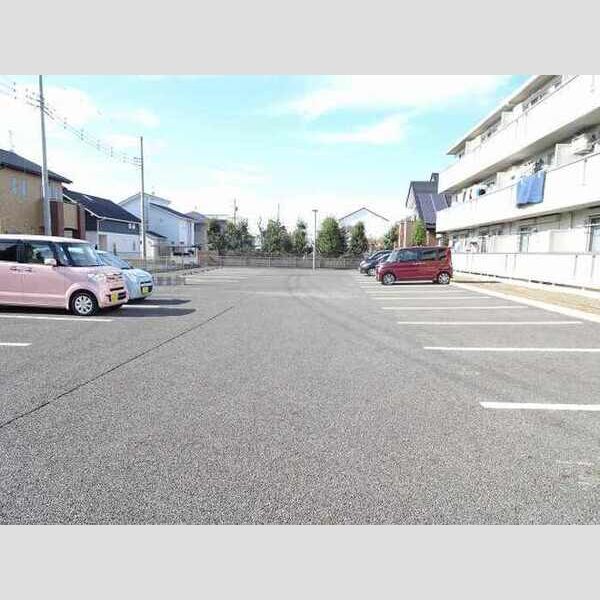 駐車場 (駐車場)