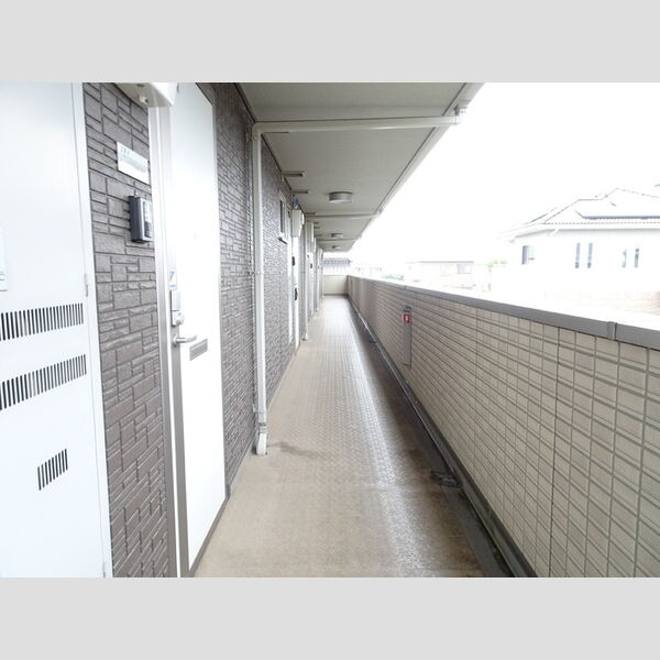 エントランス (エントランス)