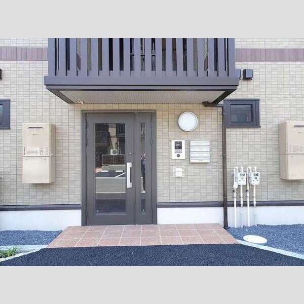 エントランス (エントランスはオートロック付です。)