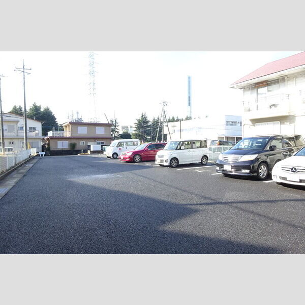 駐車場 (駐車場)