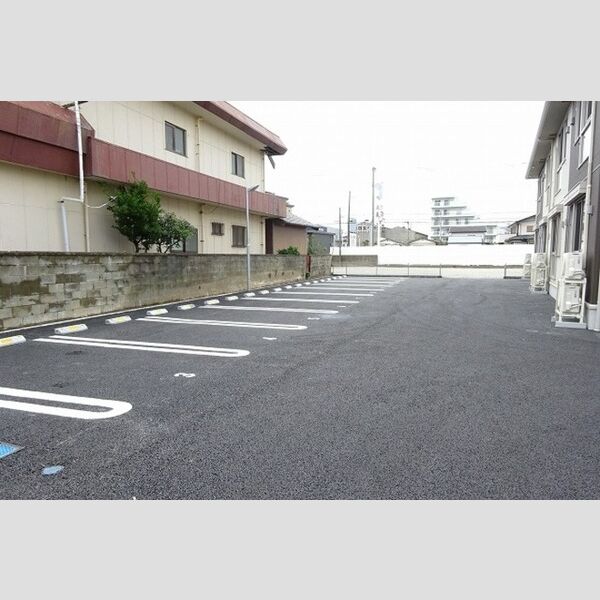 駐車場 (駐車場)