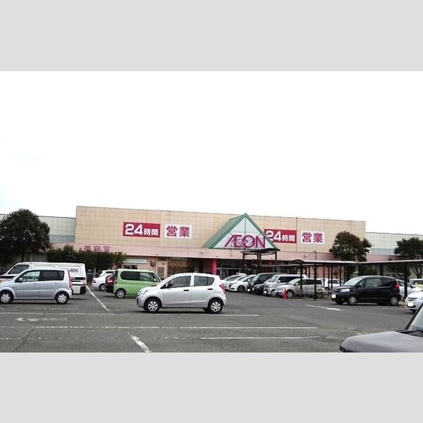 現地周辺 (イオン那珂店(207m))