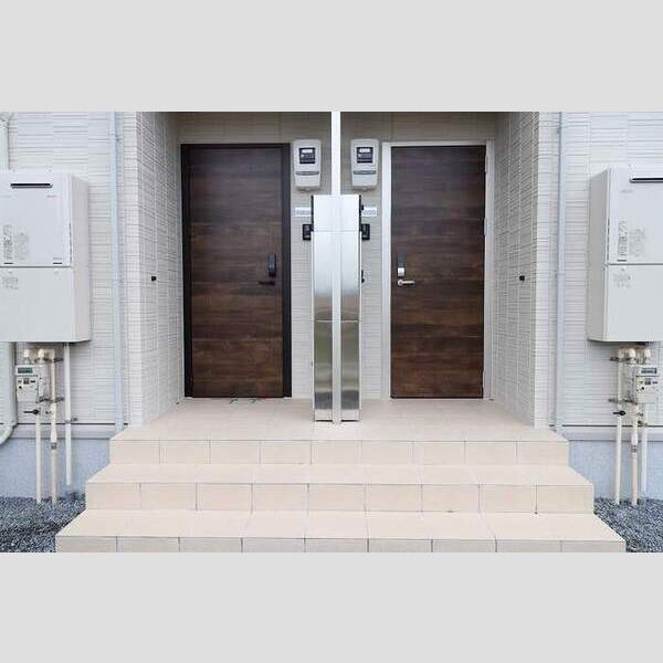 エントランス (エントランス)