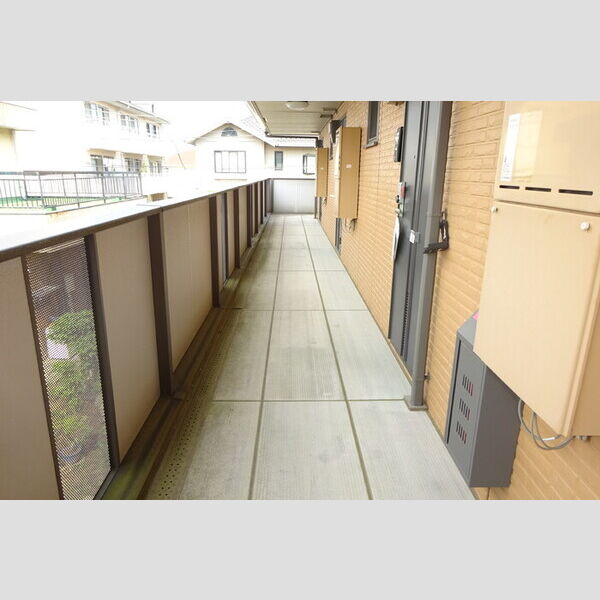 エントランス (2F　通路)