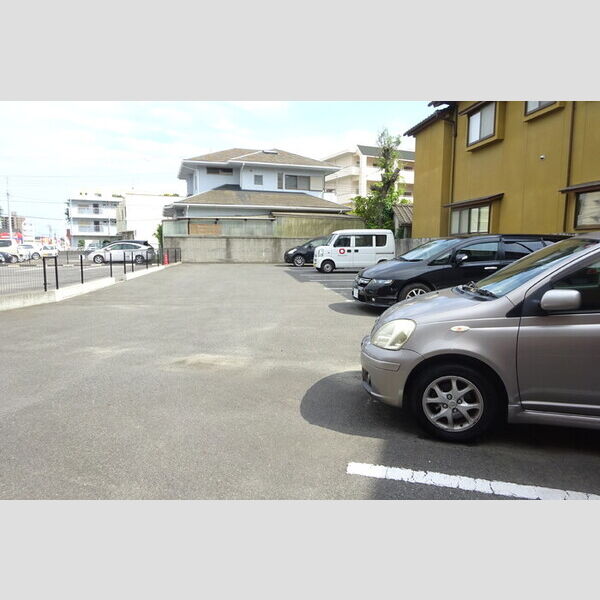 駐車場 (駐車場)
