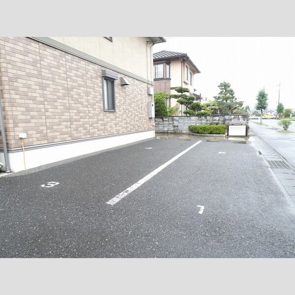 駐車場 (駐車場)