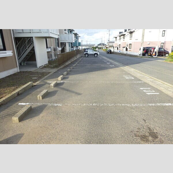 駐車場 (駐車場)