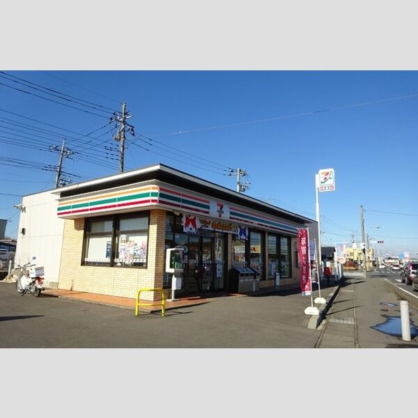 現地周辺 (セブンイレブン常陸大宮中富店(650m))