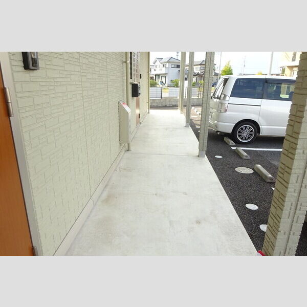 エントランス (1F 通路)