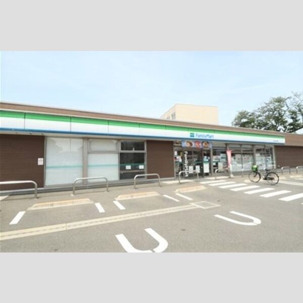 現地周辺 (ファミリーマート茨城大学工学部店(966m))