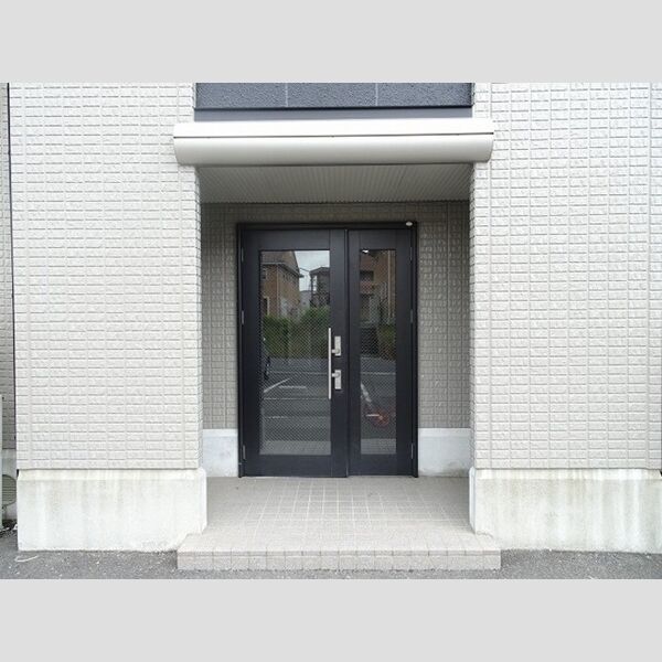 エントランス (エントランス)