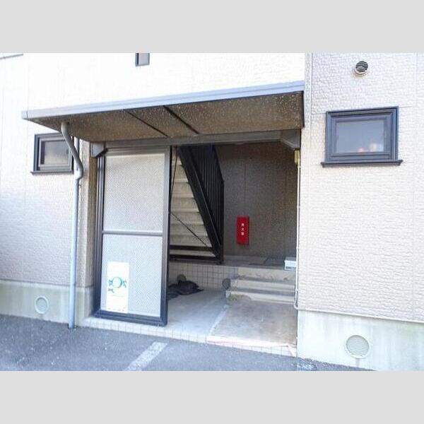 エントランス (エントランス)