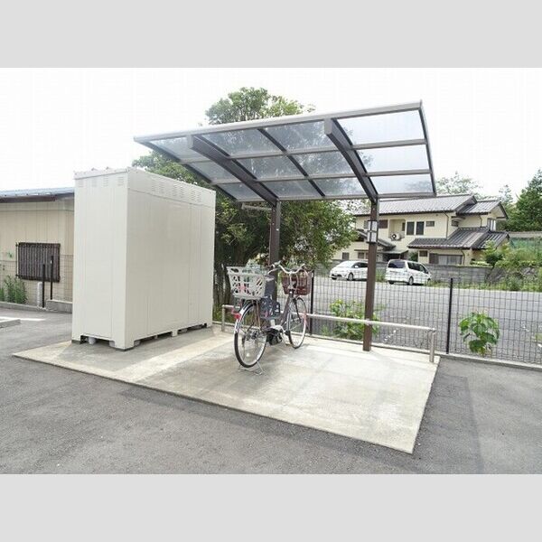 駐車場 (駐輪場)