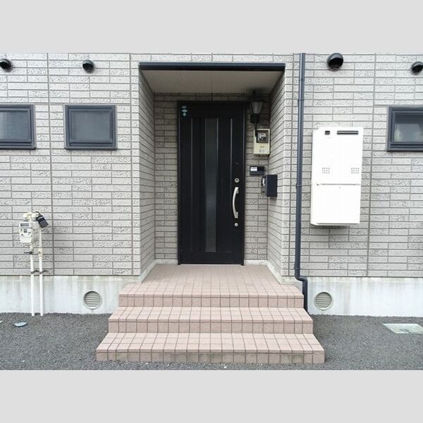 エントランス (エントランス)