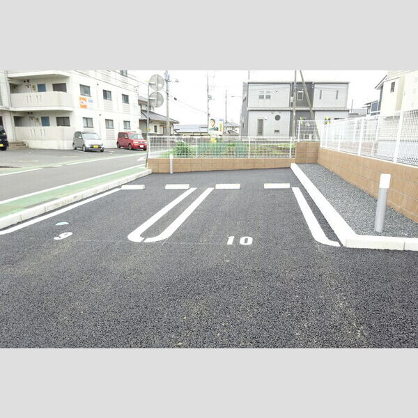 駐車場 (駐車場)
