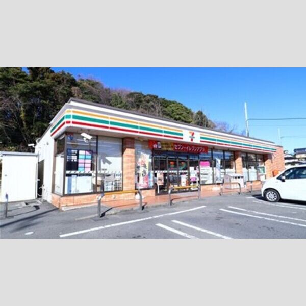 現地周辺 (セブンイレブン日立市民運動公園前店(560m))