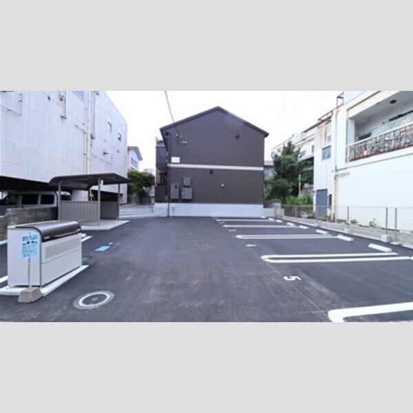 駐車場 (駐車場)
