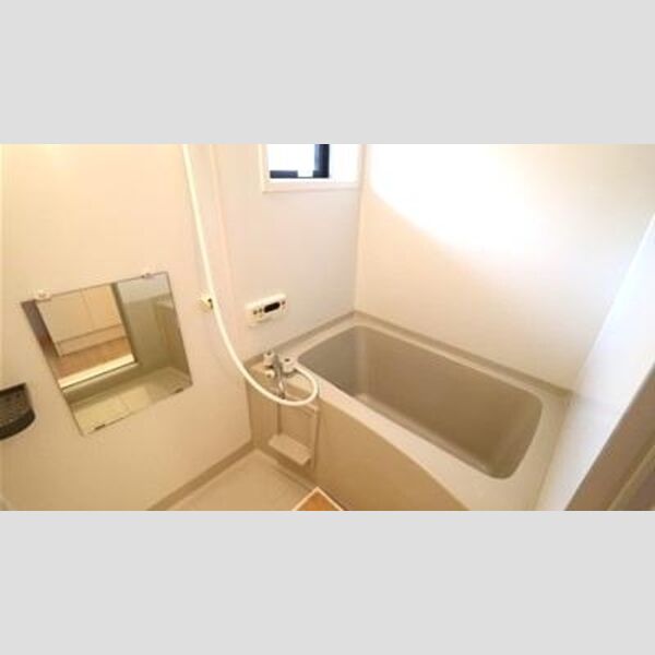 バス (追い焚き給湯式浴室)