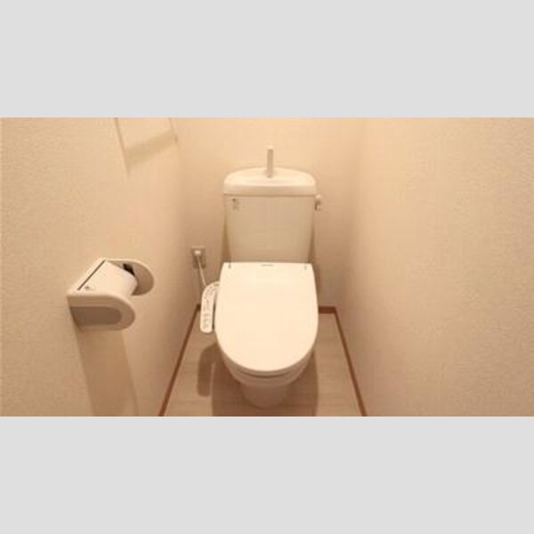 トイレ (温水洗浄暖房便座)