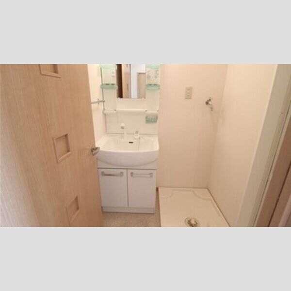 洗面所 (洗髪洗面化粧台)