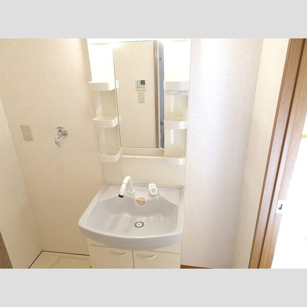 洗面所 (洗髪洗面化粧台)