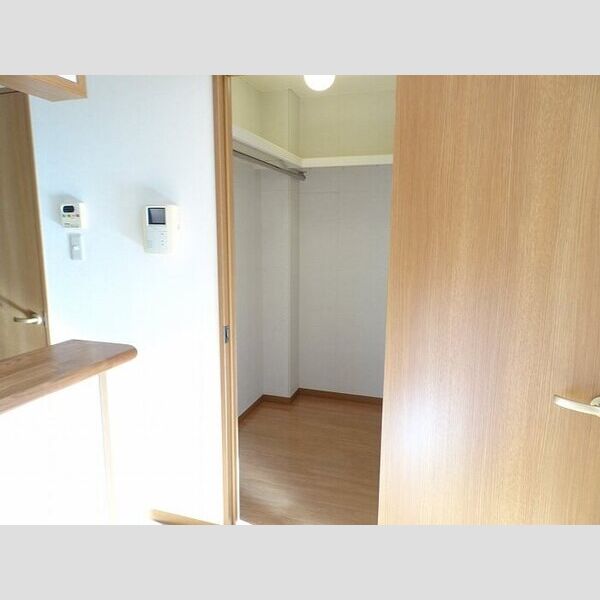 収納 (ウォークインクローゼット)