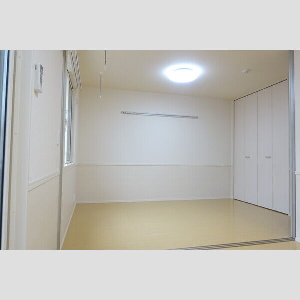 その他 (洋室6帖)