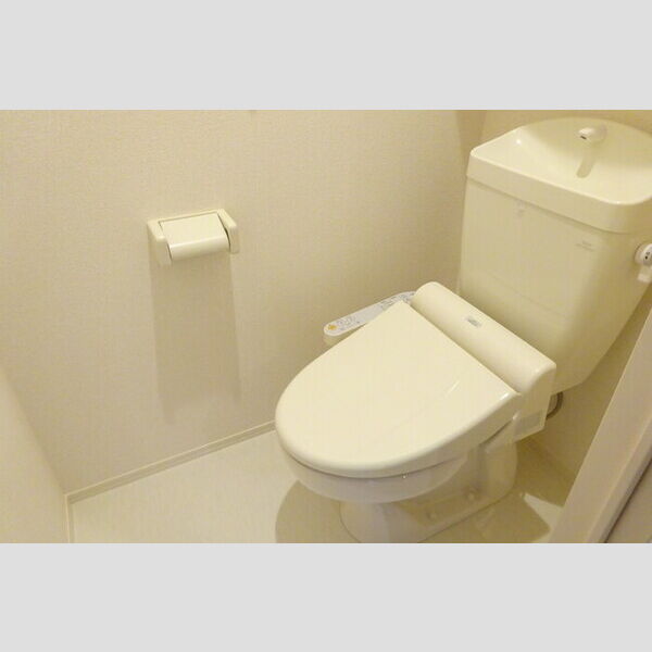 トイレ (温水洗浄暖房便座)