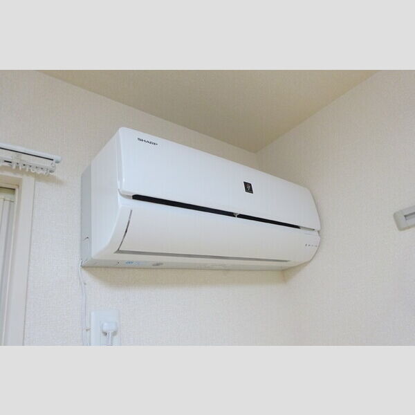 その他設備 (エアコンは2基付いています)