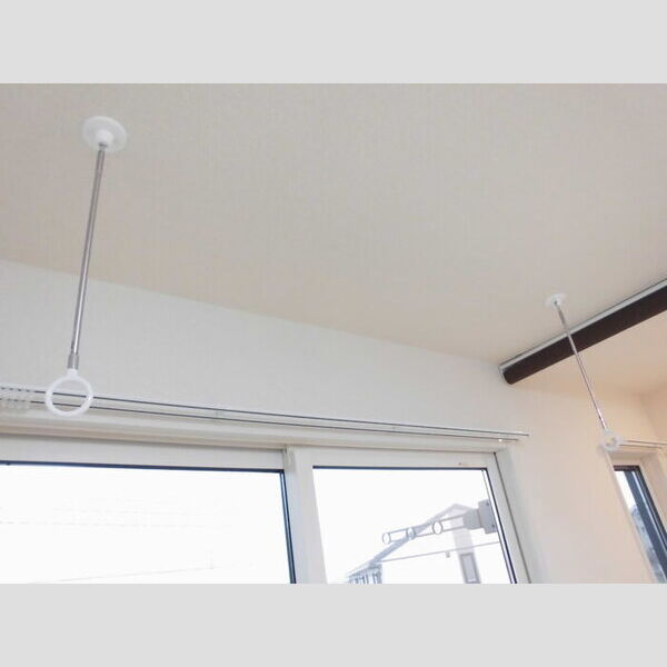 その他設備 (雨の日に大活躍の室内物干し)