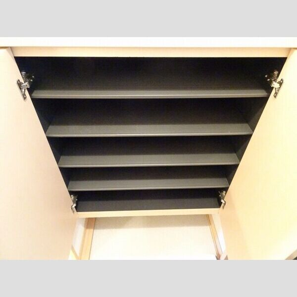 玄関 (シューズボックス)