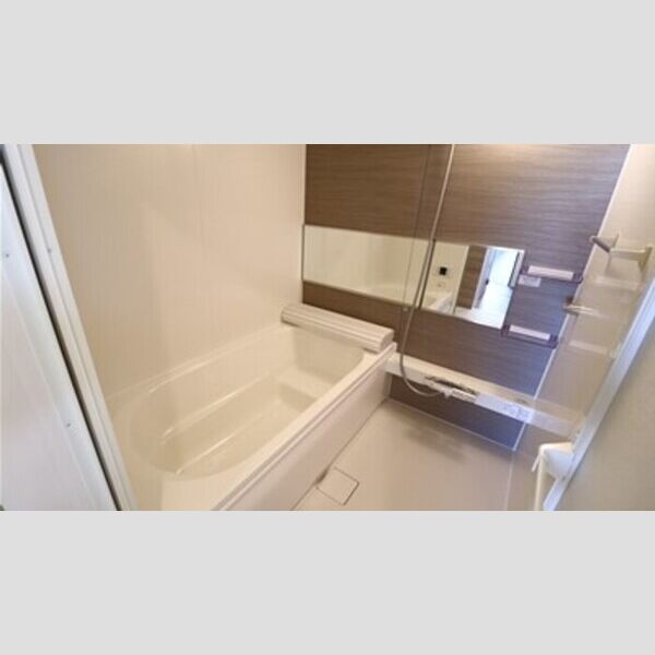 バス (追い焚き給湯式浴室)