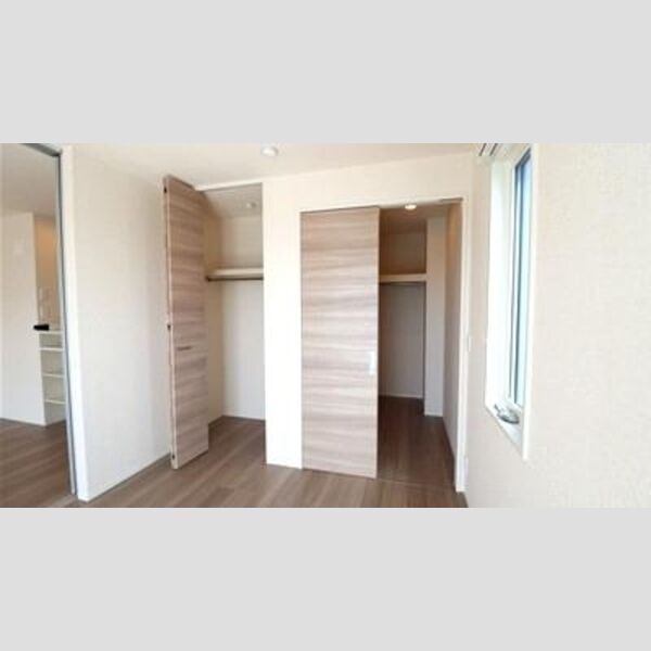 収納 (ウォークインクローゼット)